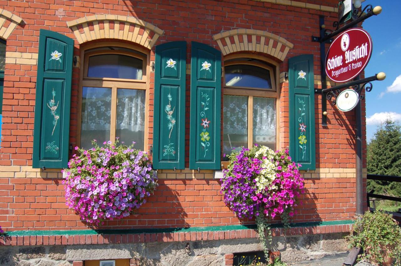 Berggasthaus & Pension Schoene Aussicht 클링겐터 외부 사진