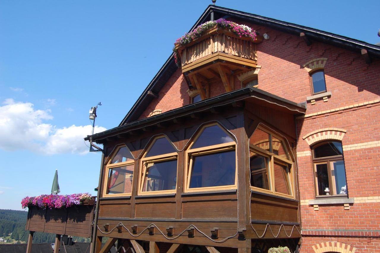 Berggasthaus & Pension Schoene Aussicht 클링겐터 외부 사진