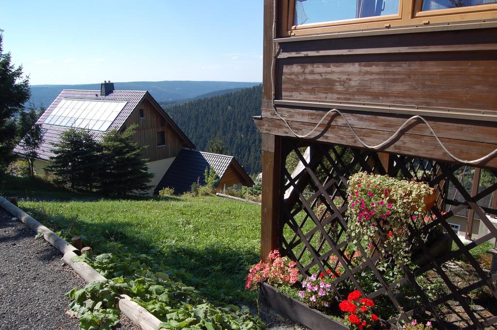 Berggasthaus & Pension Schoene Aussicht 클링겐터 외부 사진
