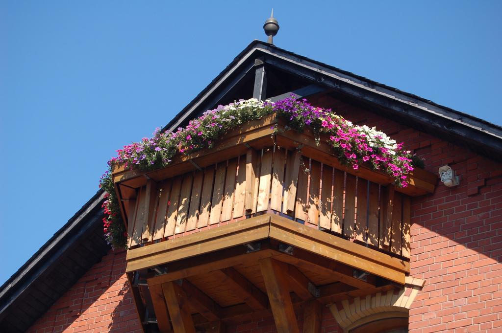Berggasthaus & Pension Schoene Aussicht 클링겐터 외부 사진