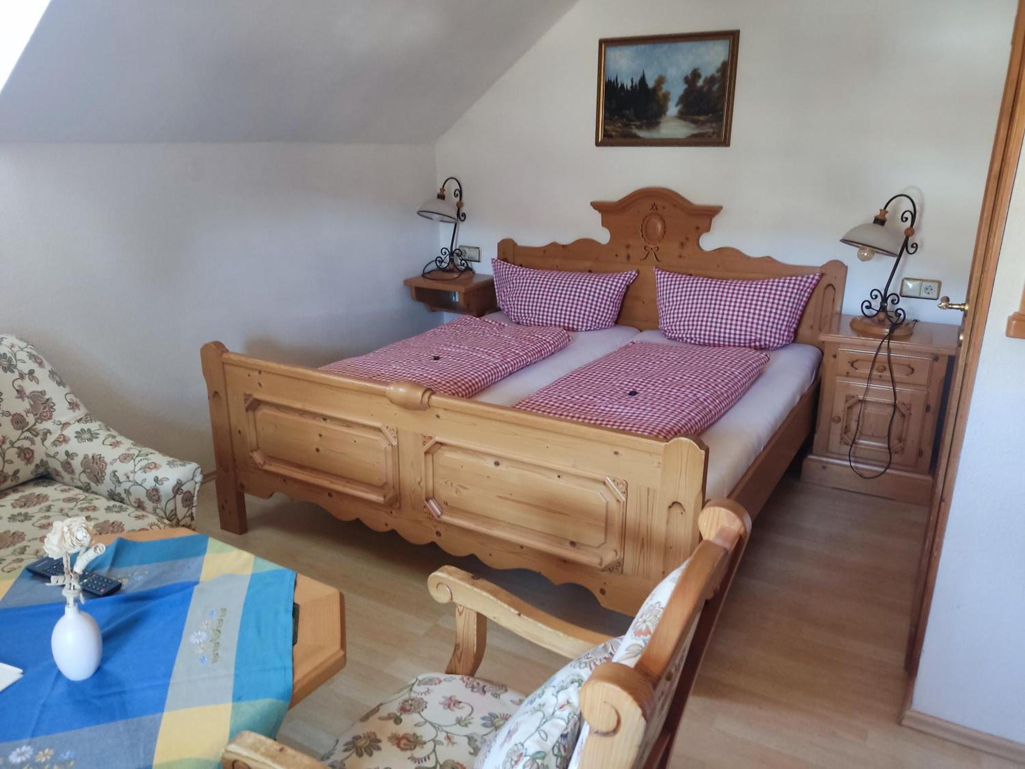 Berggasthaus & Pension Schoene Aussicht 클링겐터 외부 사진