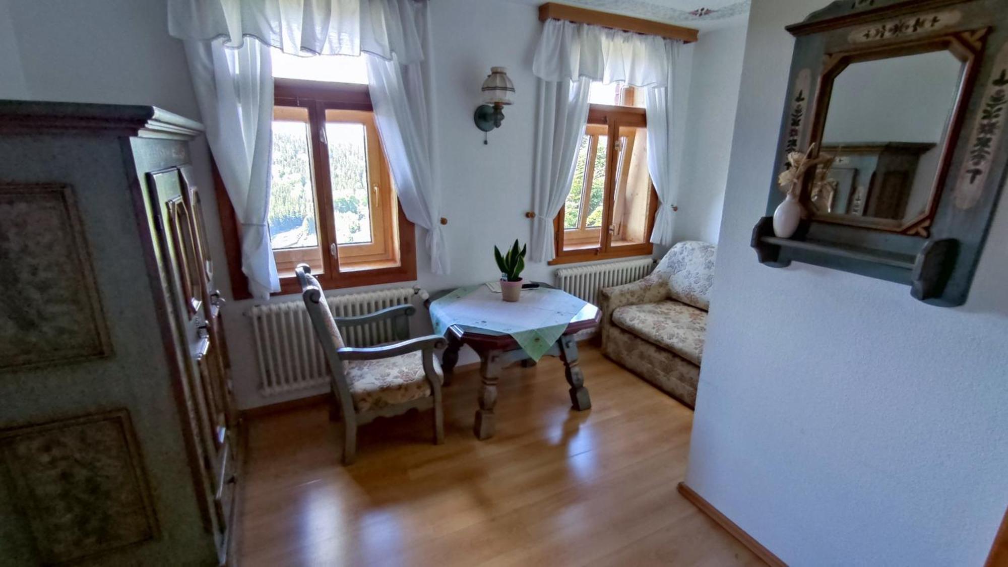 Berggasthaus & Pension Schoene Aussicht 클링겐터 외부 사진