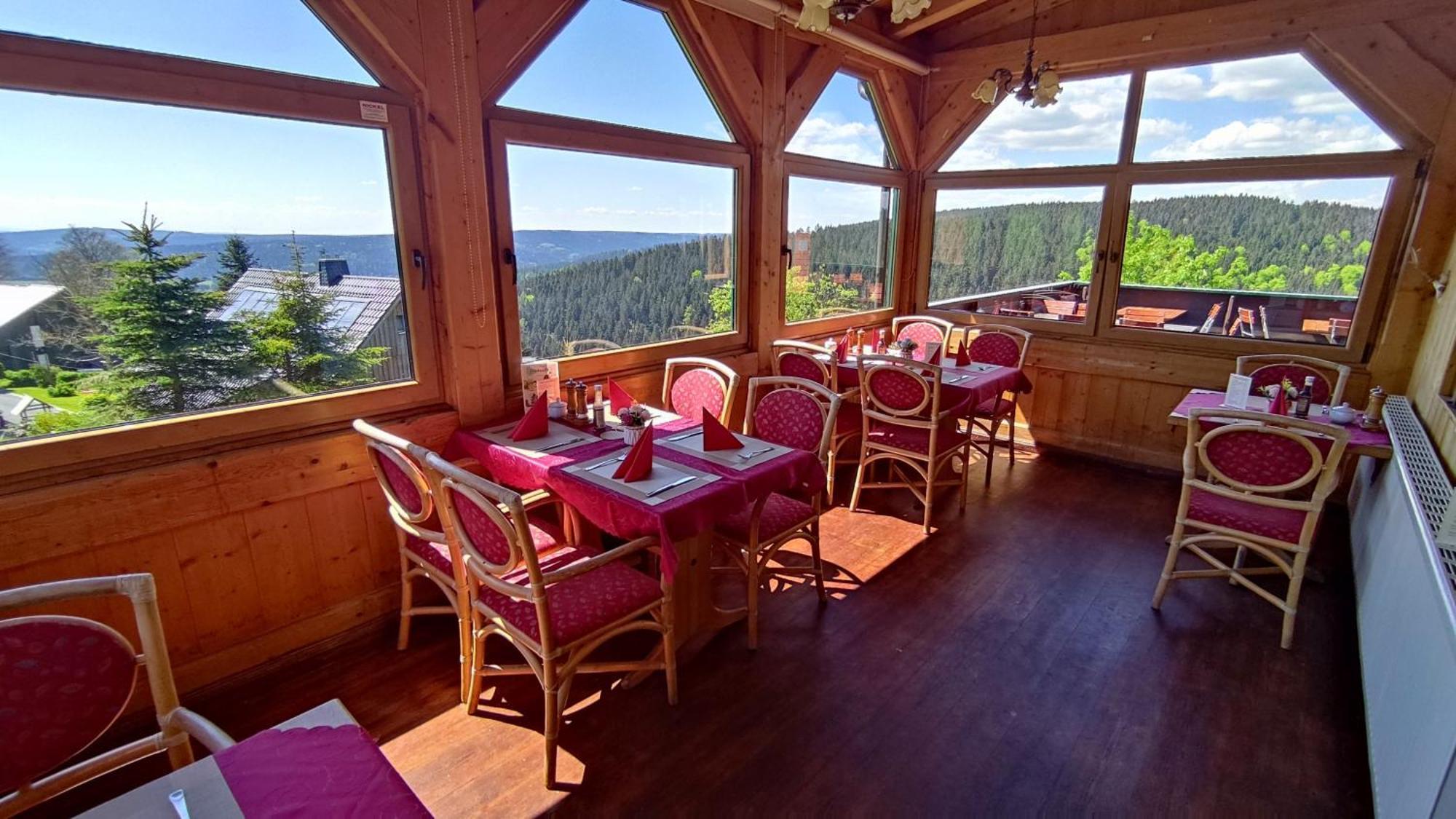 Berggasthaus & Pension Schoene Aussicht 클링겐터 외부 사진
