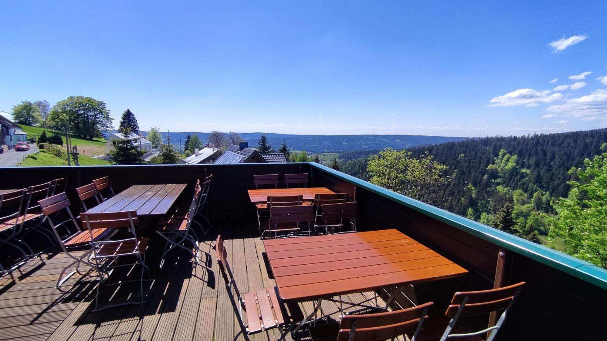Berggasthaus & Pension Schoene Aussicht 클링겐터 외부 사진